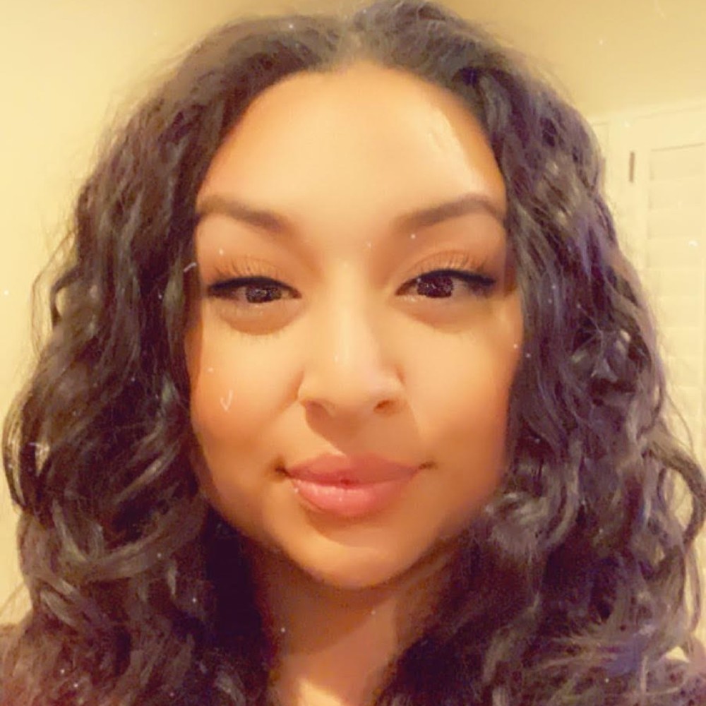 Meet your Posher, Alexandra
